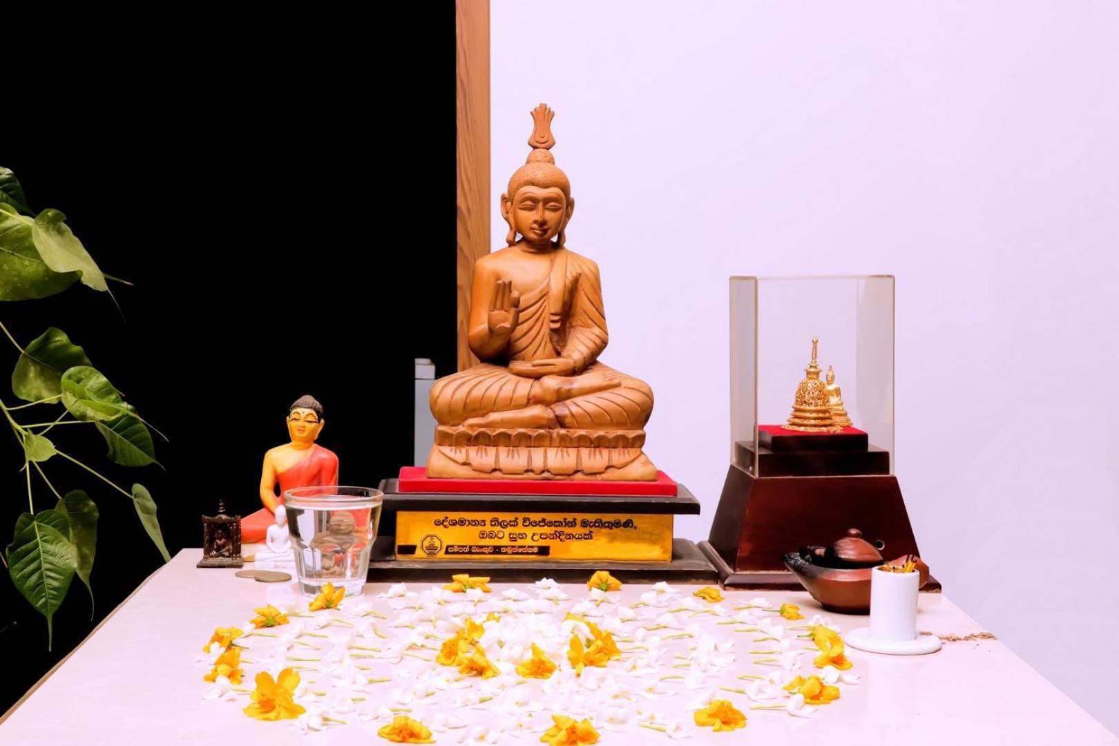 Kanola Luxury Hotel Anuradhapura Buitenkant foto
