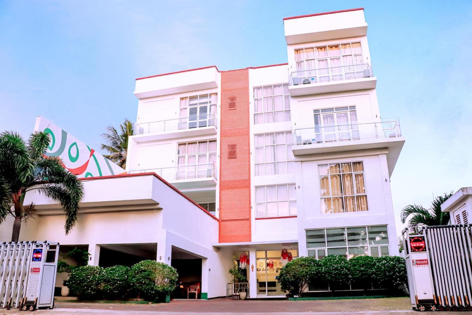 Kanola Luxury Hotel Anuradhapura Buitenkant foto