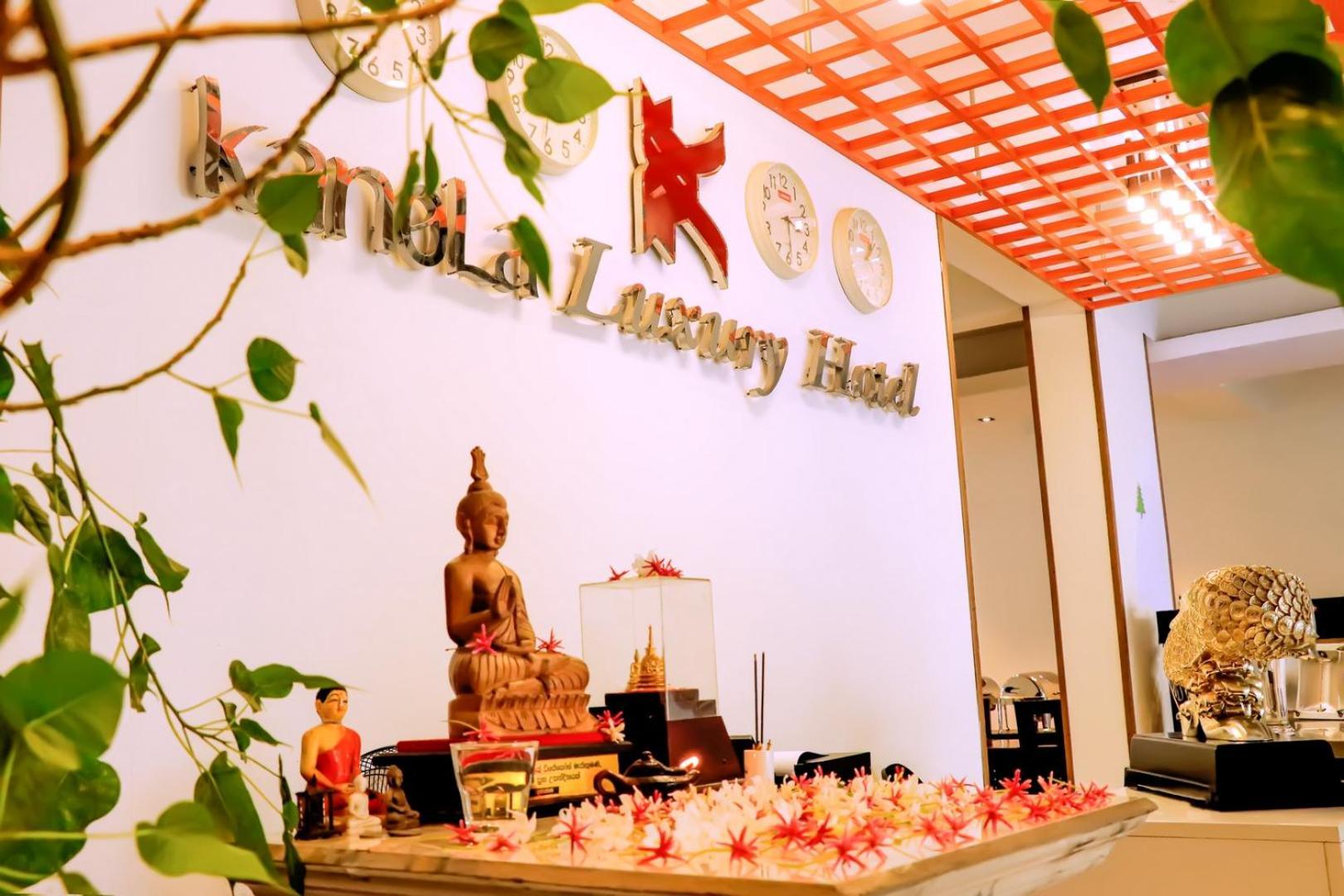Kanola Luxury Hotel Anuradhapura Buitenkant foto