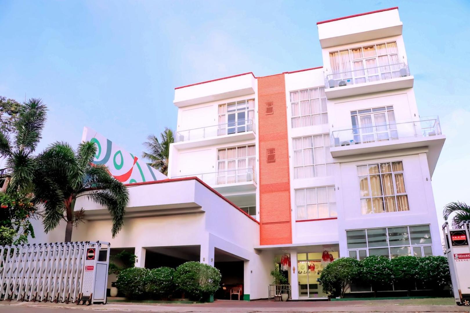 Kanola Luxury Hotel Anuradhapura Buitenkant foto