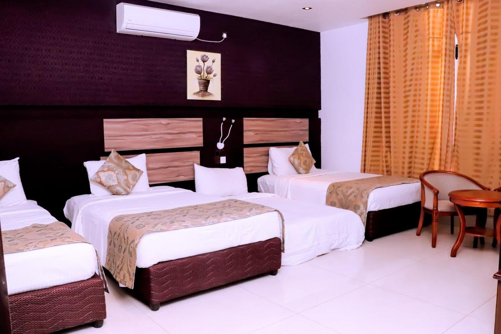 Kanola Luxury Hotel Anuradhapura Buitenkant foto